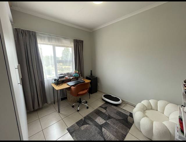 2 BEDROOM APARTMENT FOR SALE IN BRENTWOOD PARK
